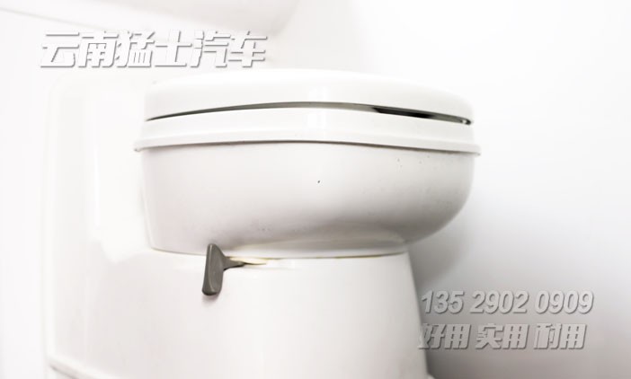 房車(chē)改裝,依維柯房車(chē),四驅(qū)越野房車(chē),家用自行式房車(chē),一體式房車(chē),戶(hù)外旅游房車(chē)